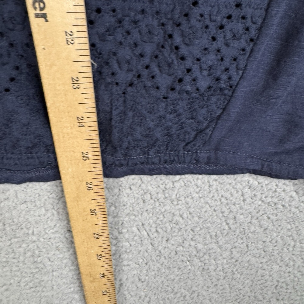 Lucky Brand Tunic Top Womens Size Medium Navy Blue Eyelet 3/4 Sleeve Boat Neck - Picture 11 of 15